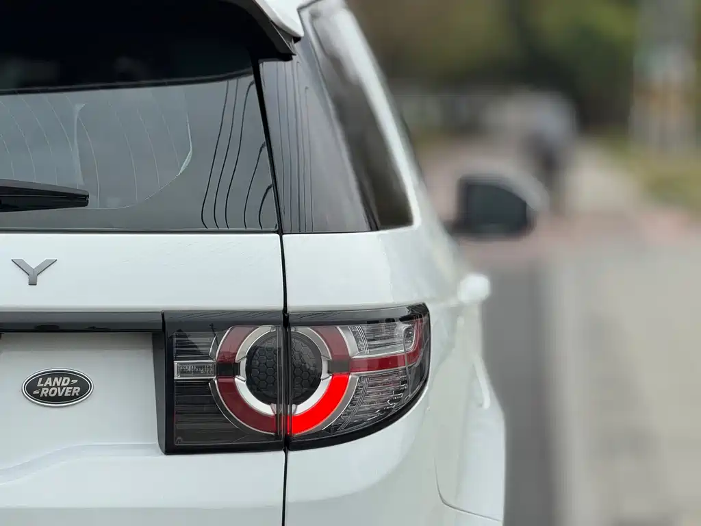 Land Rover Discovery Sport 2018 — фото 7