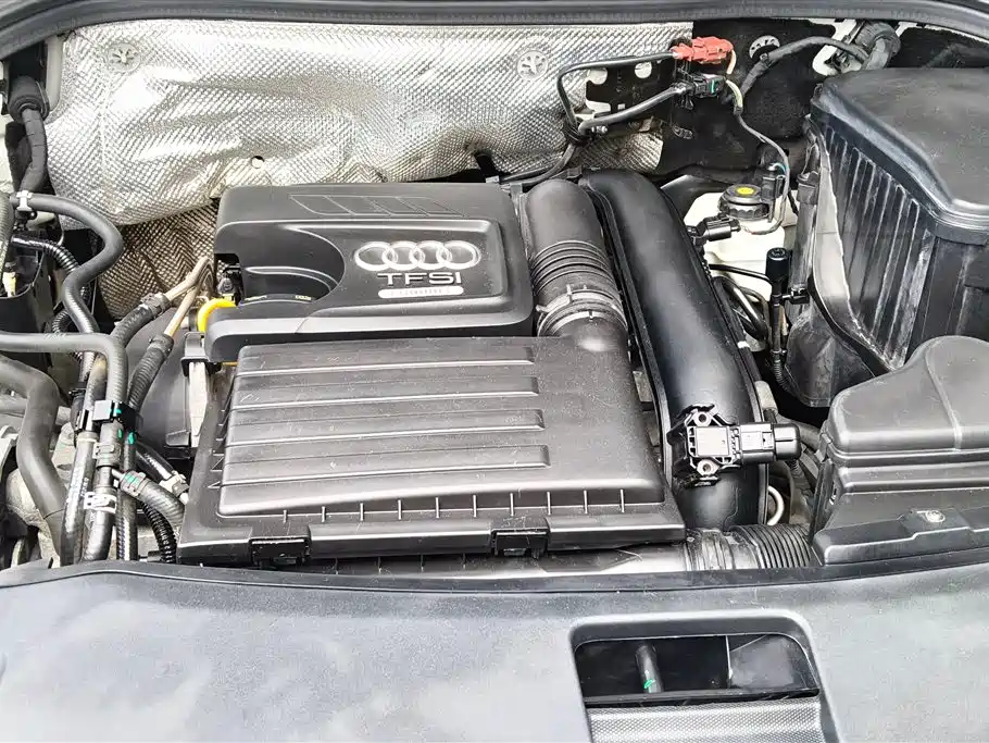 Audi Q3 2016 — фото 10