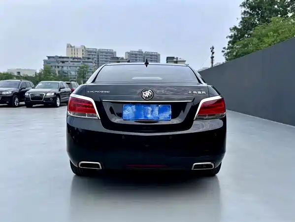 Buick LaCrosse 2012