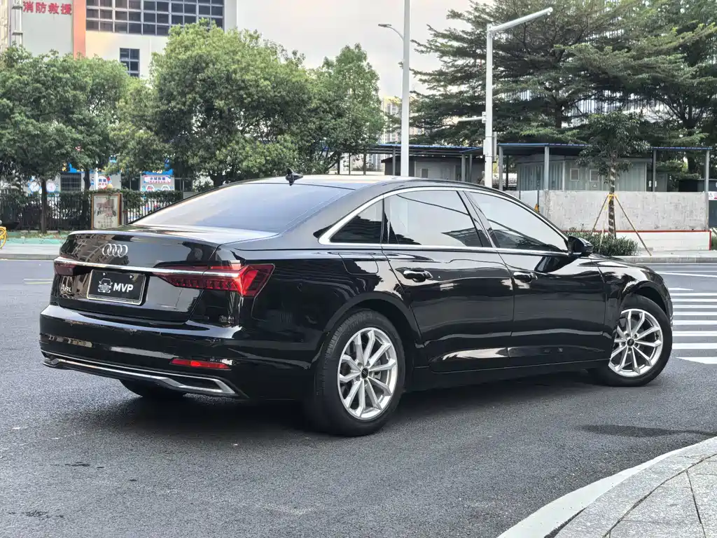 Audi A6L 2022 — фото 9
