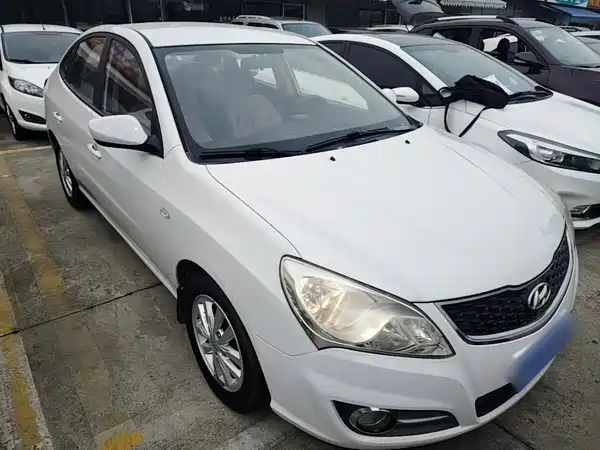 Hyundai Yuedong 2015