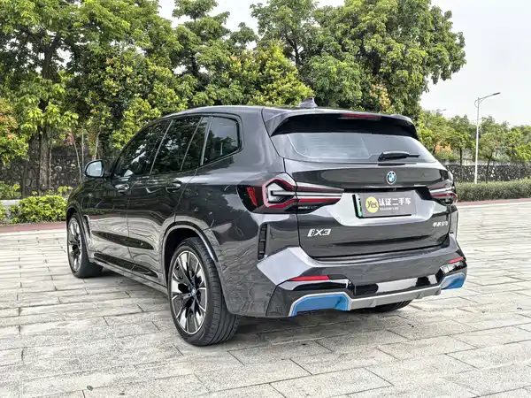 BMW iX3 2022