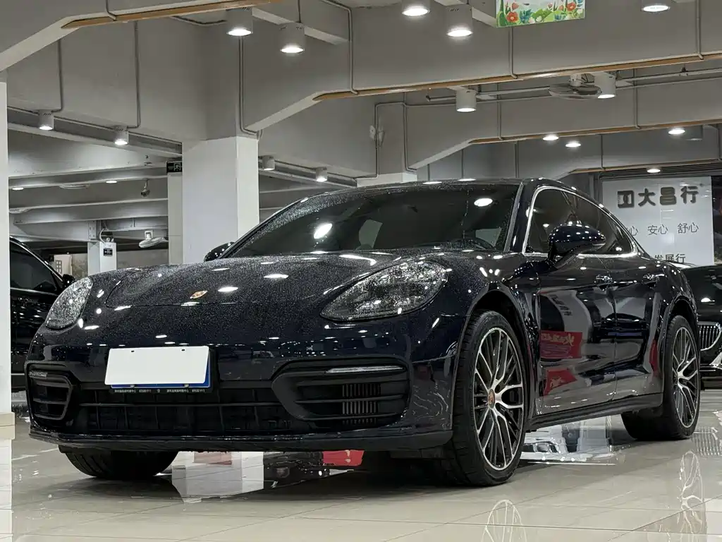 Porsche Panamera 2022