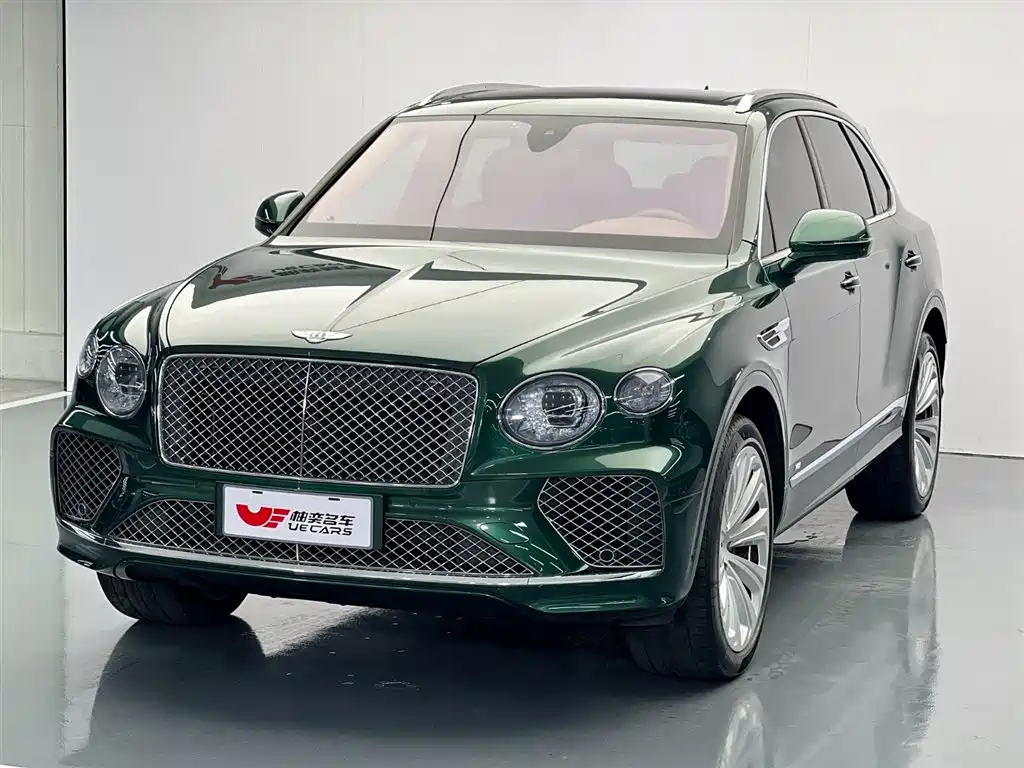 Bentley Bentayga 2021 — фото 1
