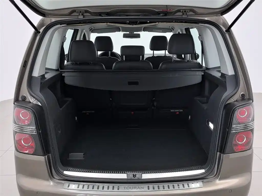 Volkswagen Touran 2015 — фото 16