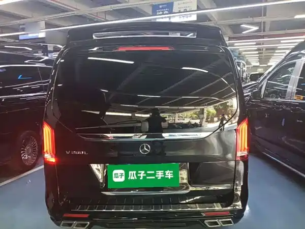 Mercedes-Benz V-Class 2023