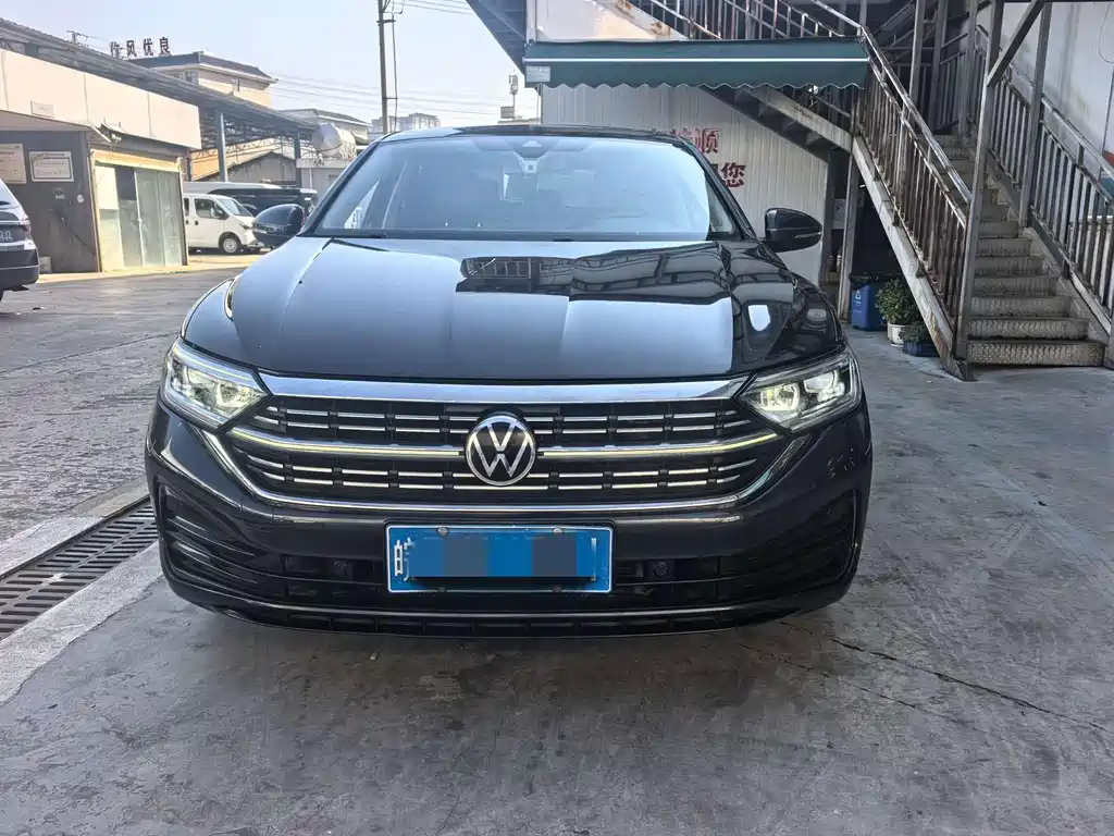 Volkswagen Sagitar 2023