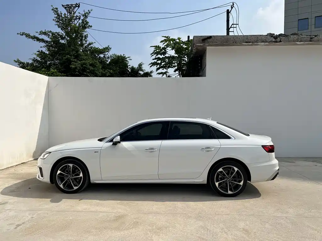 Audi A4L 2022