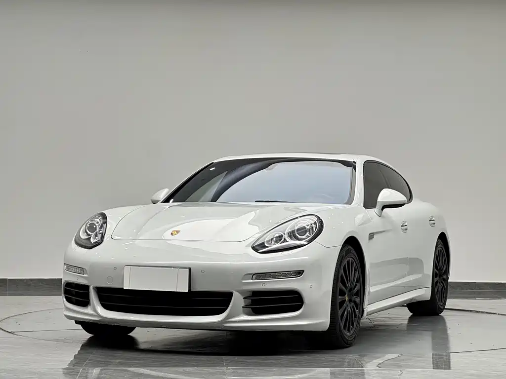 Porsche Panamera 2016 — фото 1
