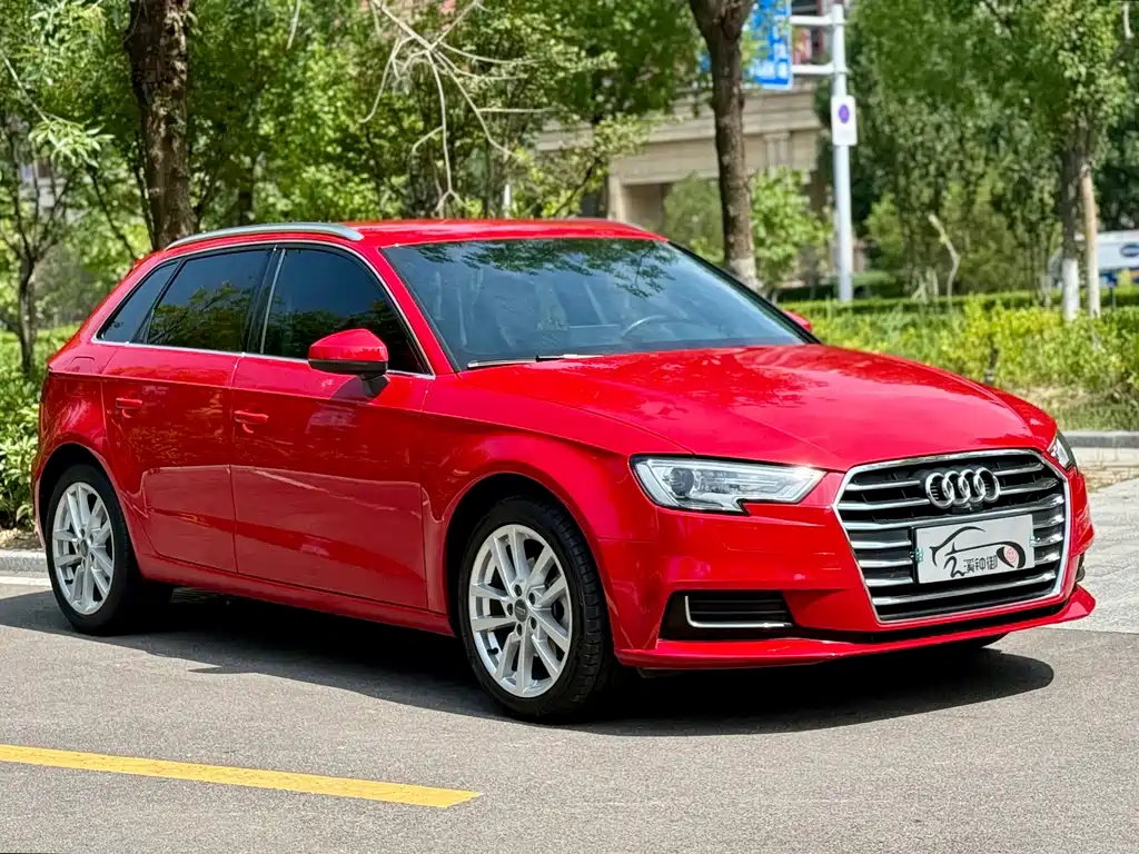 Audi A3 2019 — фото 2