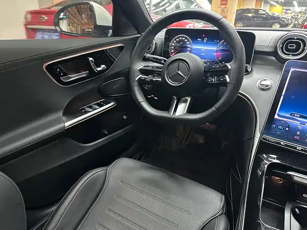 Mercedes-Benz C-Class 2023