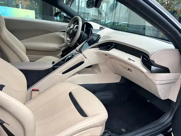 Ferrari Roma 2024