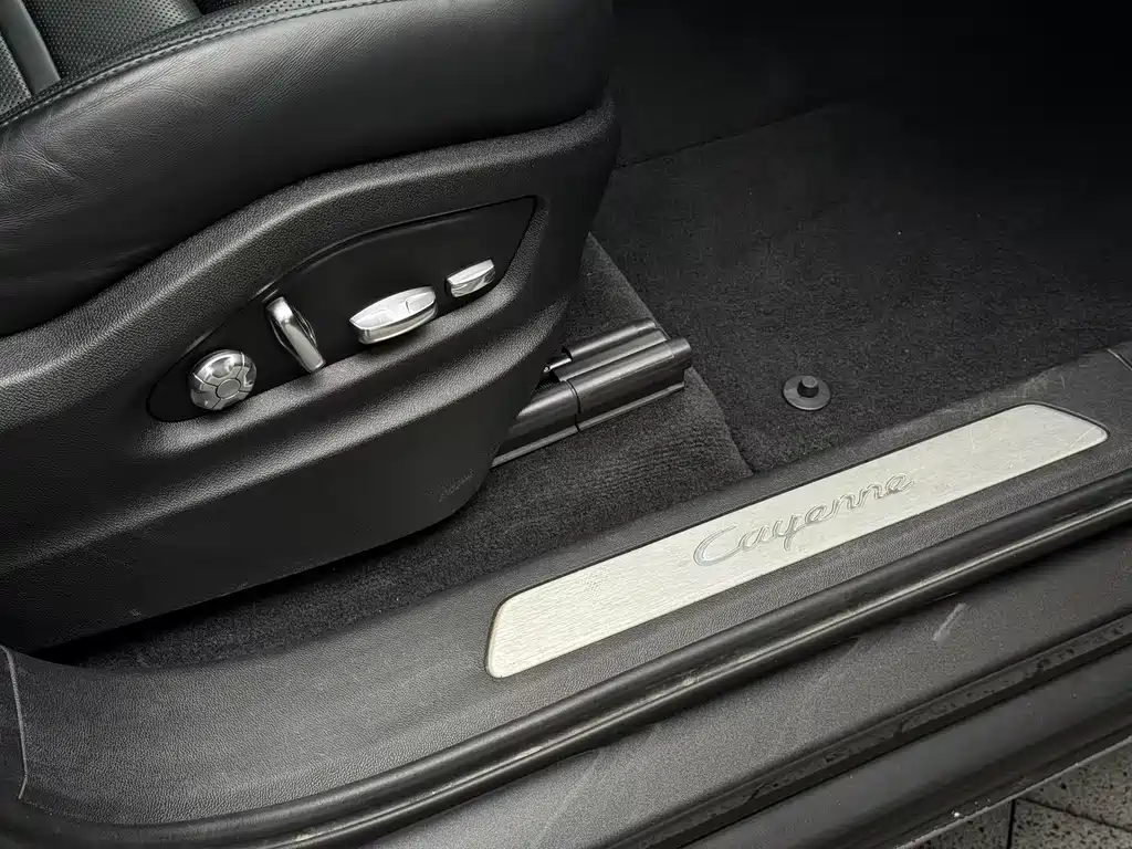 Porsche Cayenne 2021 — фото 10