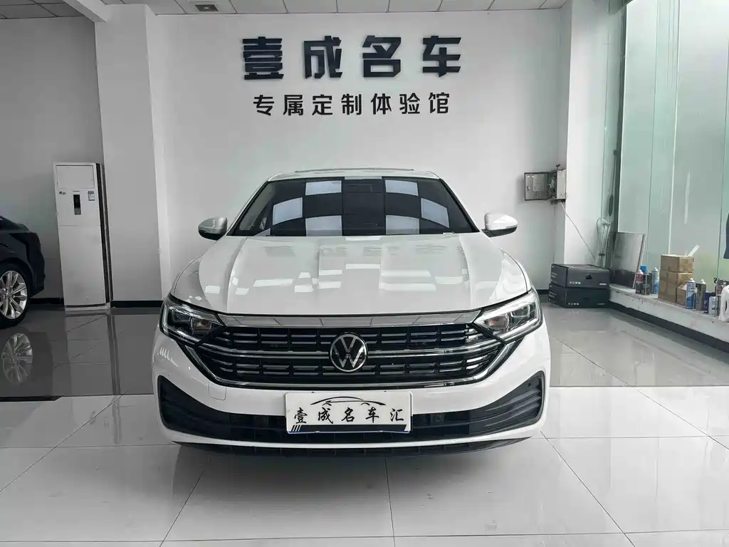 Volkswagen Sagitar 2025