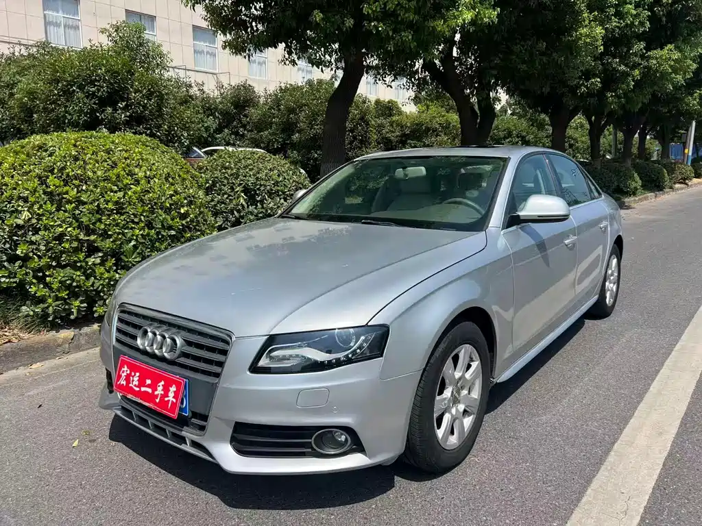 Audi A4L 2012