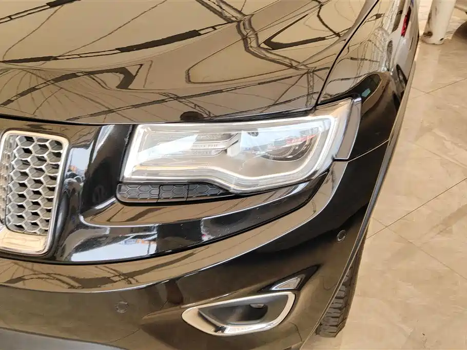 Jeep Grand Cherokee 2014