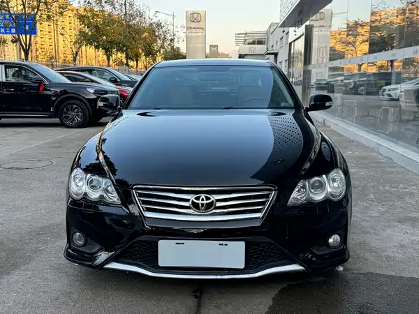 Toyota Reiz 2010