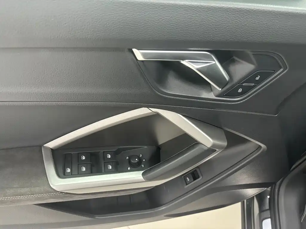 Audi Q3 2022 — фото 16