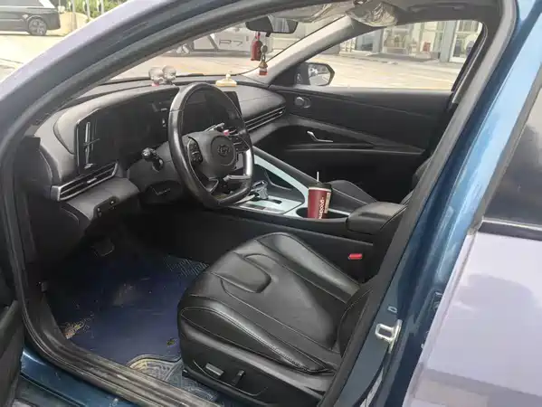 Hyundai Elantra 2020