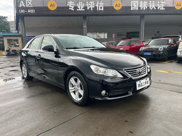 Toyota Reiz 2012