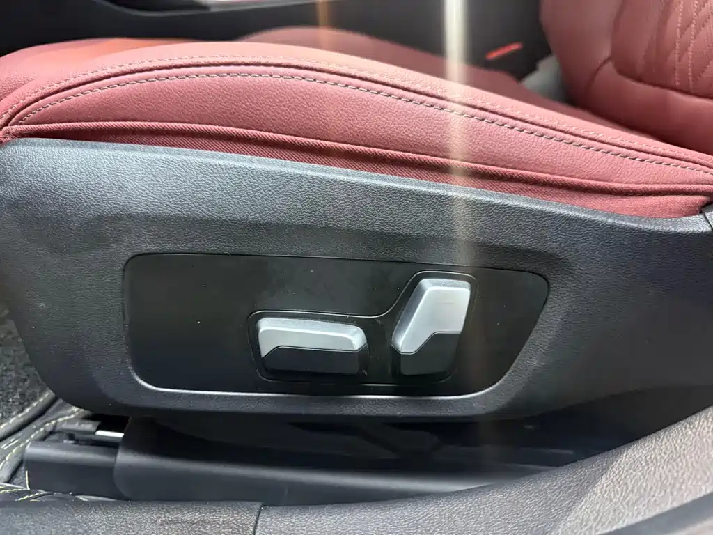 BMW 3 Series 2023 — фото 11