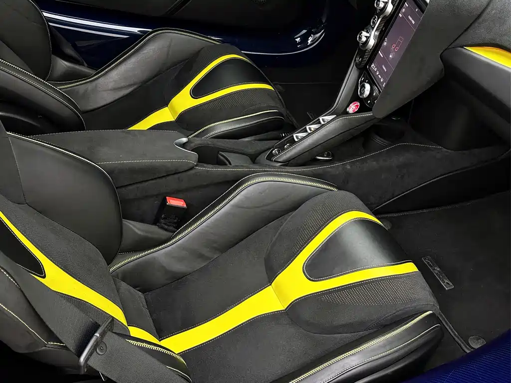 McLaren 720S 2019 — фото 13