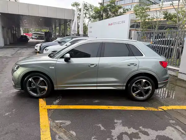 Audi Q3 2022