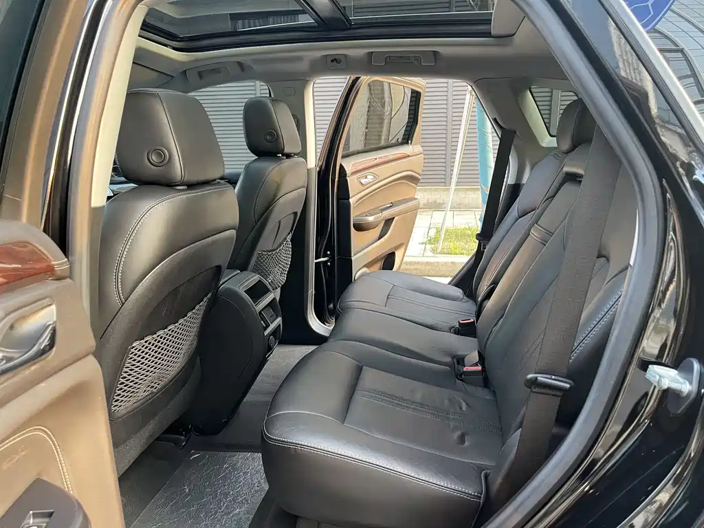 Cadillac SRX 2014 — фото 9