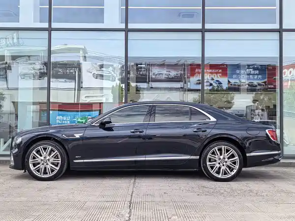 Bentley Flying Spur Plug-In Hybrid 2022