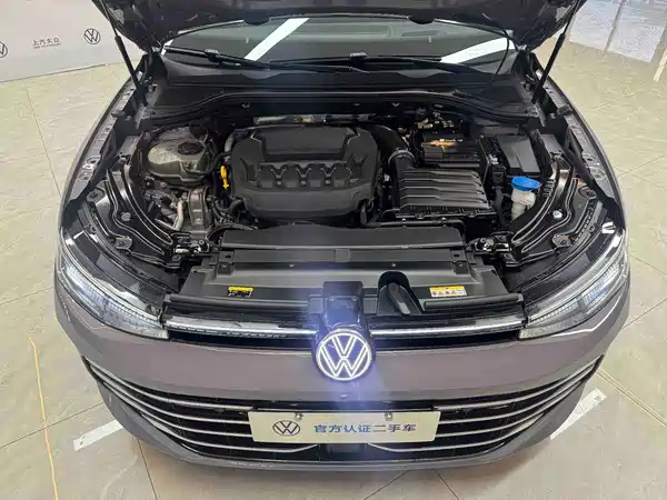 Volkswagen Passat 2024