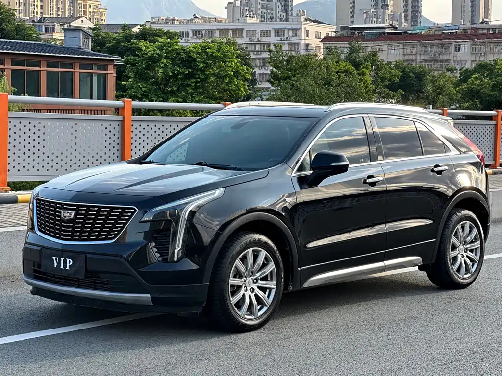 Cadillac XT4 2019 — фото 1