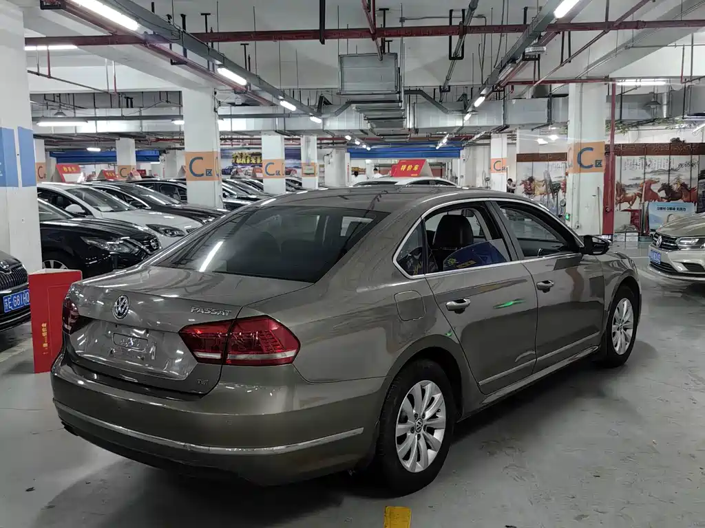 Volkswagen Passat 2015 — фото 10