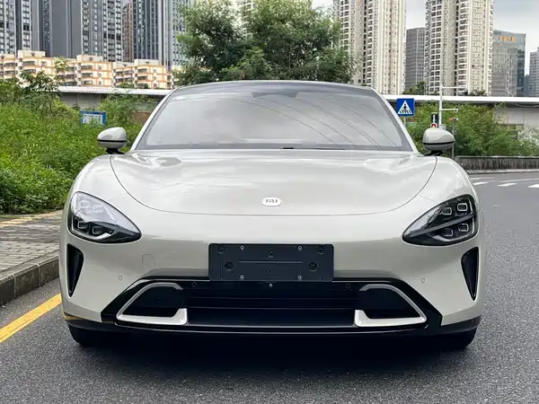 Xiaomi SU7 2025