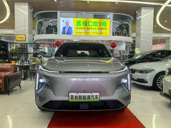 Geely Galaxy L7 2023