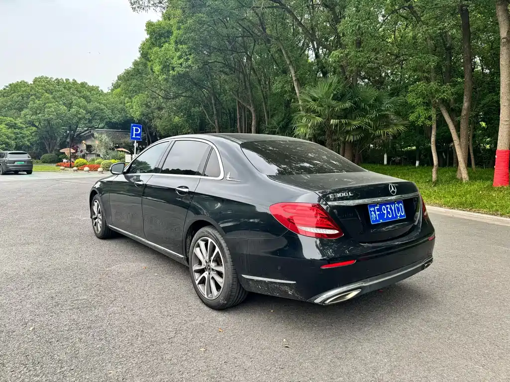 Mercedes-Benz E-Class 2017