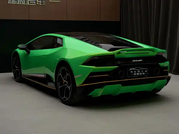 Lamborghini Huracan 2023