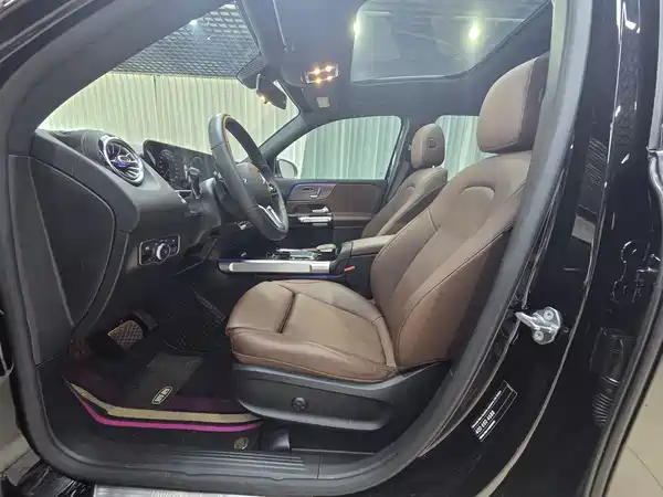 Mercedes-Benz GLB 2021