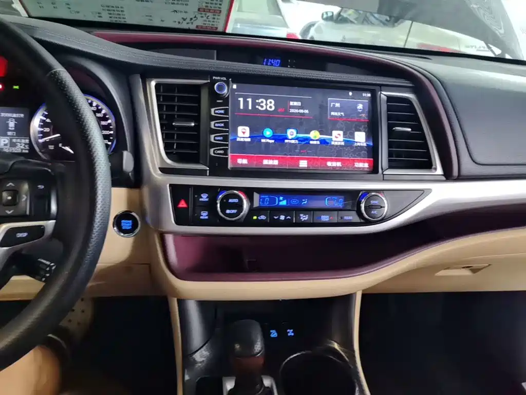 Toyota Highlander 2016 — фото 13