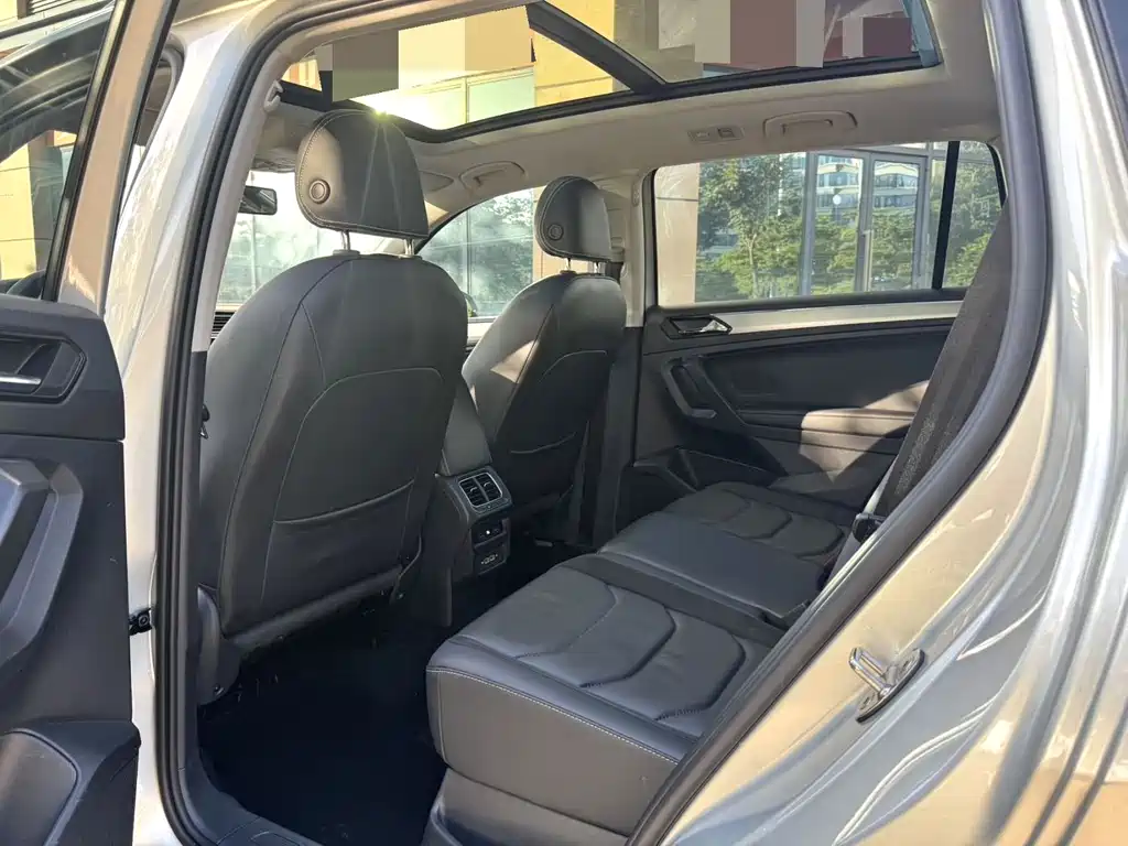 Volkswagen Tiguan L 2020