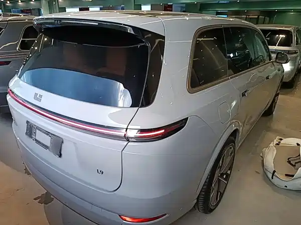 Li Auto L9 2025