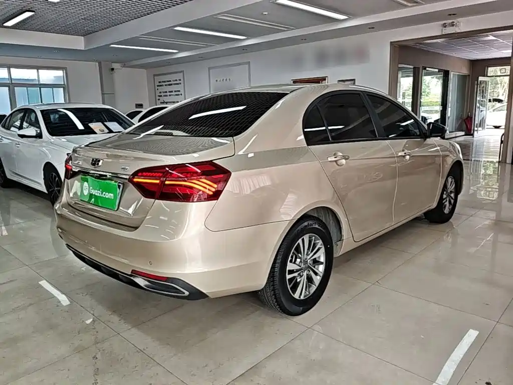Geely Emgrand 2018