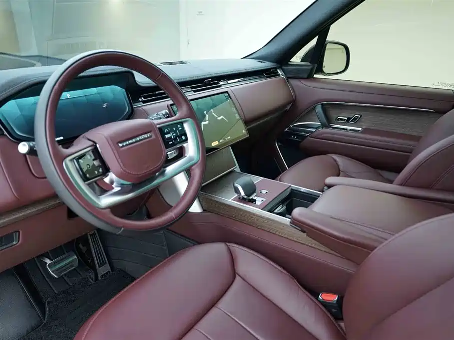 Land Rover Range Rover 2025 — фото 10