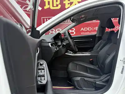 Geely Emgrand 2022