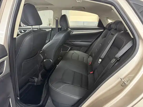 Geely Emgrand GL 2017