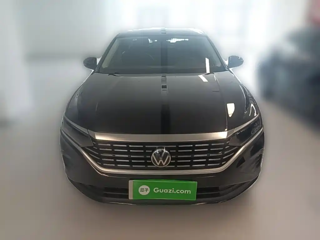 Volkswagen Passat 2025