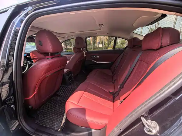 BMW 3 Series 2023