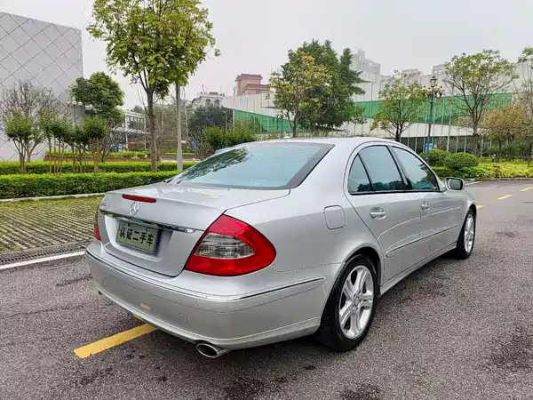 Mercedes-Benz E-Class 2008