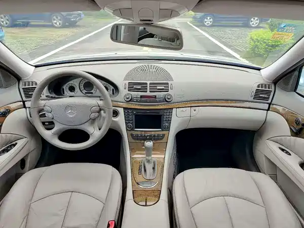 Mercedes-Benz E-Class 2008
