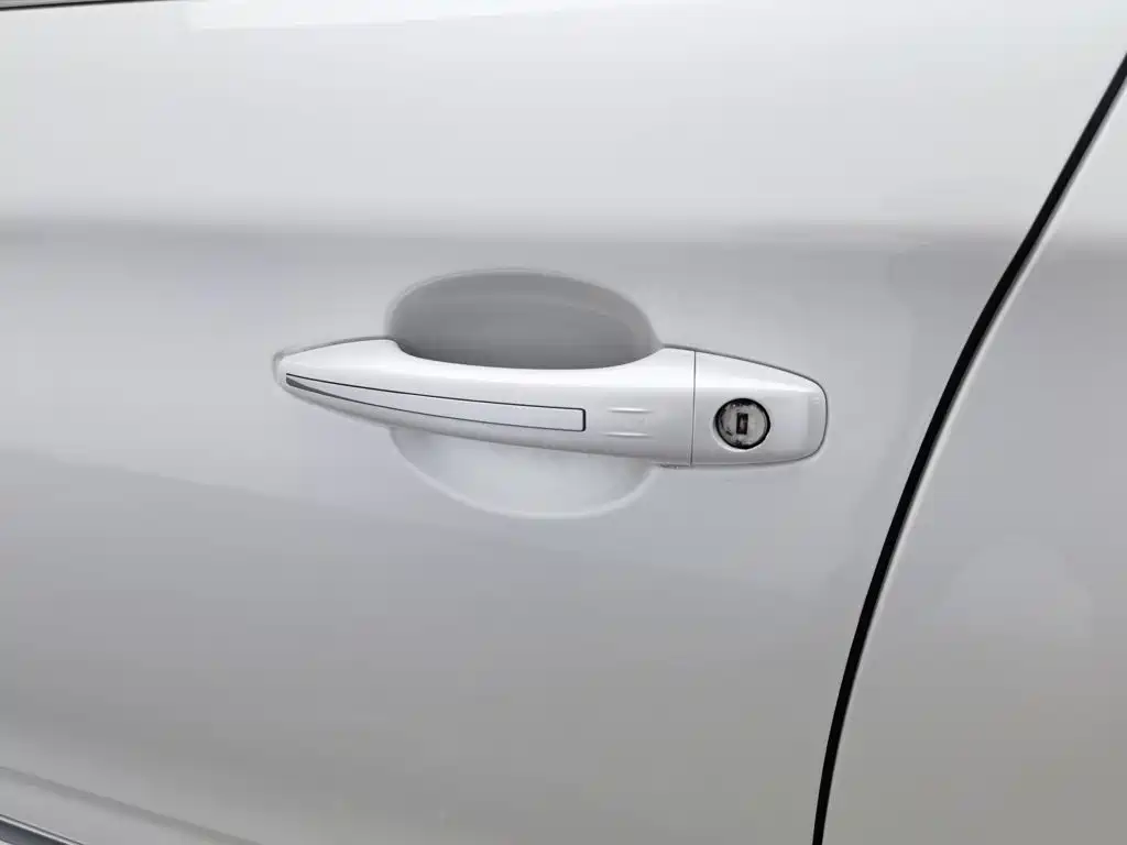 Citroën C4L 2015 — фото 18