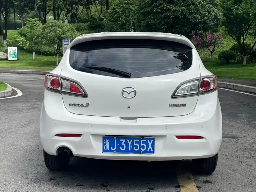 Mazda 3 Xingcheng 2016 — фото 8